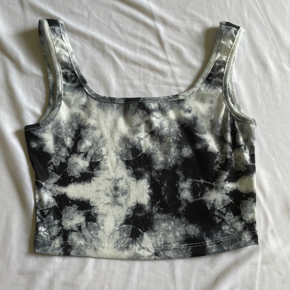 Black and White Tie Dye Crop Top